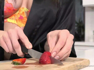 djdarciedolce onlyfans Charming lady fucks herself with a rubber dick