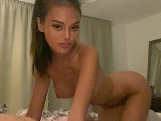 darcylovesyou onlyfans Beautiful slut hard jerks off point