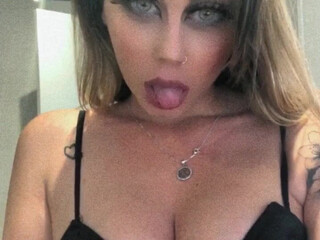 saraayrobles onlyfans Young slut gets naked before boobs