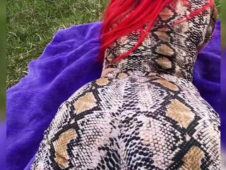 nikkiminnie onlyfans A hot bitch jumps on a sex toy