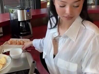 Bella Poarch aka bllapoarch onlyfans Fantastic blonde twirls juicy booty