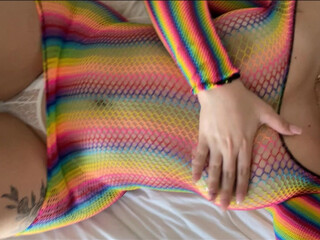 LILITHCAVALIEREX onlyfans Homemade bitch performs a striptease