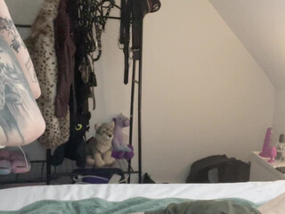 Hexx_girl onlyfans Black-haired bitch caresses her charms