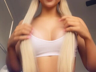 Amyrosebutt onlyfans How do you like the new redhead assistant