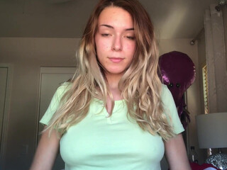 nocapesnicole onlyfans sex toy masturbation with petite young