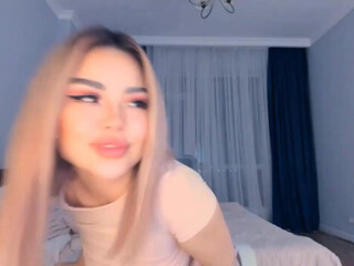 bae_suz chaturbate Sexy brunette in black pantyhose