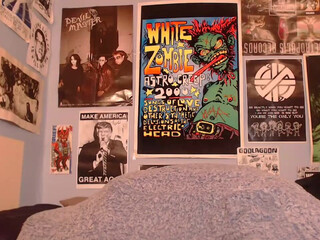 notbeckyhecky chaturbate Tattoo babe is naughty in the