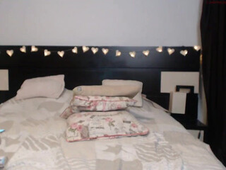 busty_ema chaturbate amazing show for 1000 tokens