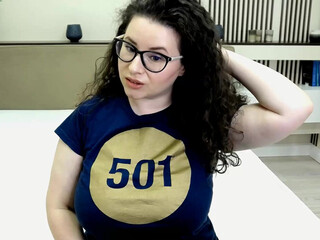 Jessykah chaturbate Sweet thing masturbates shaved cunt