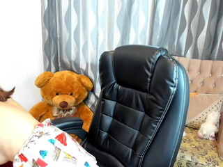 Hotfallingdevil chaturbate Busty babe masturbates cunt