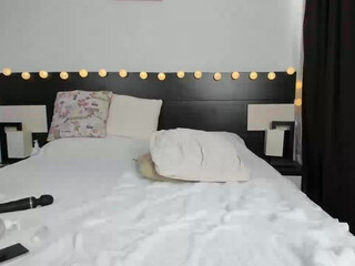 Busty_Ema chaturbate 24/12/2021 webcam video from CAM4