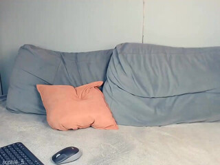 sophie chaturbate ordered pizza and paid in kind