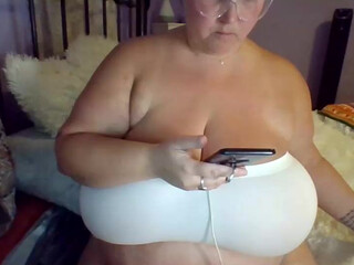 Tiggobitties24 chaturbate Cam show with wet pink hole gaping