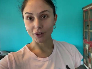 Arianamarie onlyfans Cute babe shows her delicious body. 2022 cam show