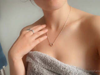 queenb_ onlyfans sex toy amazing masturbation with creamy wet pink hole