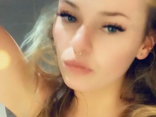 queenb_ onlyfans amazing bitch jerking off dildo
