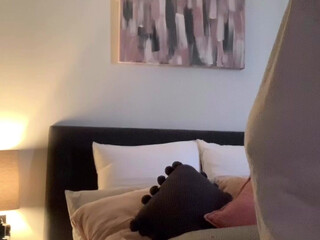 Ruby onlyfans girl nipple flirts in chat