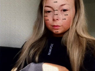 Emily Mills onlyfans Redhead wet pink hole loves to fuck in