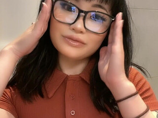 Nnnnekochan onlyfans undressed in front of the camera