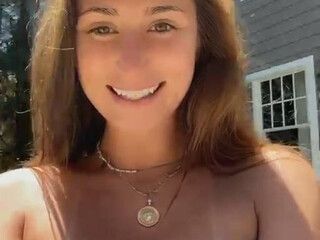 splatxo onlyfans Crazy chick caresses natural tits