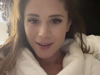 littlecaprice onlyfans Hot wax on my horny nipples