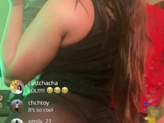 fanbus onlyfans Ardent hottie masturbates with a wet pink hole