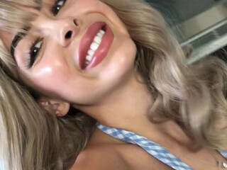 Zayla Skye onlyfans My redhead hottie sucking cock