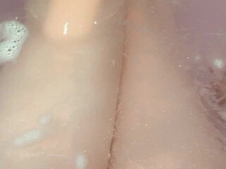 amateuraussie onlyfans Young female fucks wet pink hole dildo
