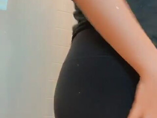 amateuraussie onlyfans Shy Mummy Twirling Elastic Ass