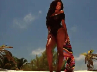 Erica Mena onlyfans Oral show with a very wet brunette part-2