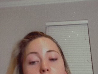 GODDESS KAYA aka goddesskayavip onlyfans Beautiful lady gently masturbates wet pink hole