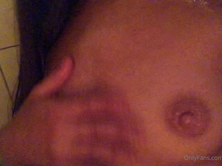 Lily Shaw aka LilyShaw_x onlyfans Mature chick pulls wet pink hole