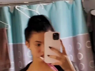 Alexis Braun onlyfans Gentle erotic spinning at the chair