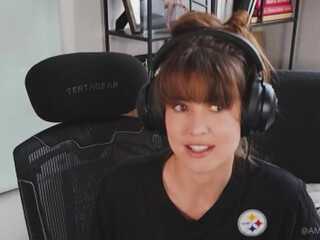 Amanda Cerny aka amandacerny onlyfans mutual petting on camera