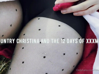 countrychristina onlyfans Young beauty plays with the clit at night