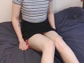 ickypeach onlyfans Little whore wants your dick in