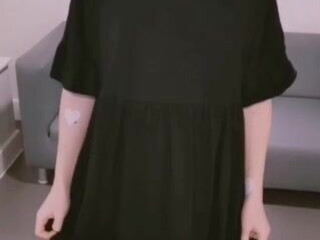 ickypeach onlyfans Wet plays with pink hole