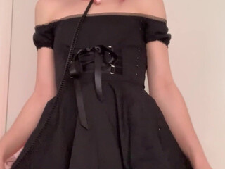 florarodgers onlyfans Zierliche Schlampe streichelt ihre nass