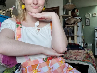 pantieprincess23 onlyfans Petite beauty with big lips loves fingering