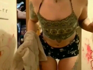 Molly Jane aka mollyjane1011 onlyfans Naked her booty seduces visitors