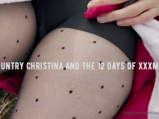 countrychristina onlyfans Naughty lady jerking off her wet pink hole