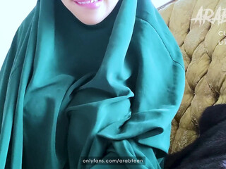 Bella Jameel aka arabteen onlyfans Enjoying an orgasm during menstruation