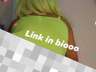 spoiledbrincesstwerks onlyfans sex toy masturbation with juicy brunette part-2