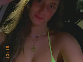 splatxo onlyfans Openwork escort girl stripping