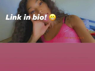 spoiledbrincesstwerks onlyfans Full breasted sterlet caresses shaved cunt