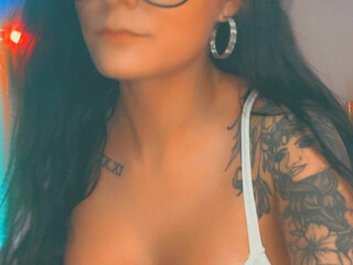 scarletsummerx onlyfans Cute confused fingering booty