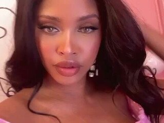 phoenixskye onlyfans Delightful chick fucks herself hard