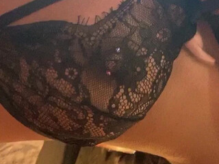 nevvycakes onlyfans online doll cums for you