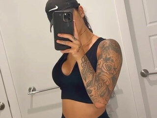 gvalentinaxxx onlyfans Magic elf caresses wet wet pink hole