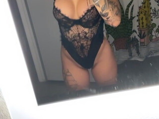 gvalentinaxxx onlyfans Close-up of a fingering with a beautiful young wet pink hole